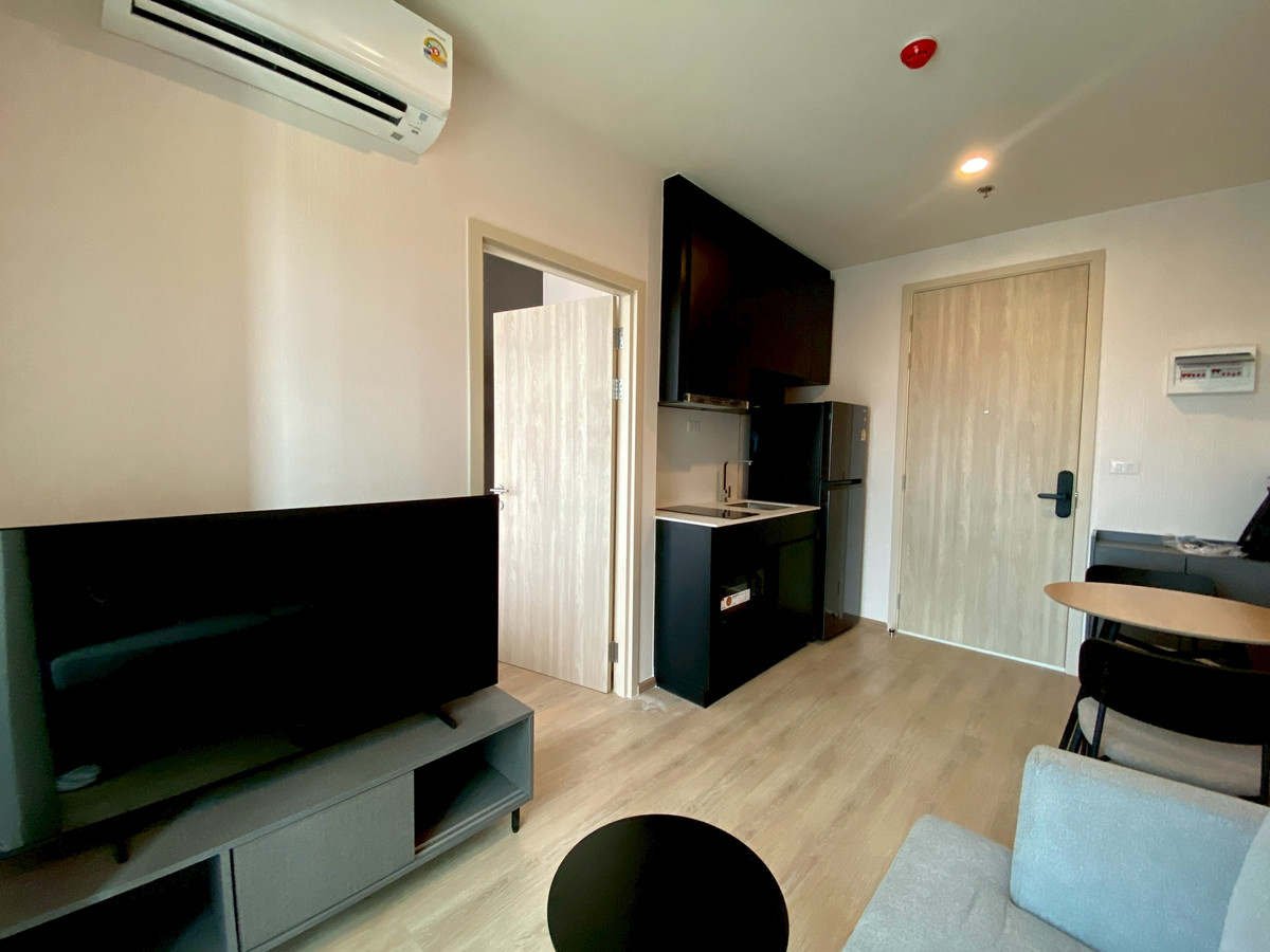 ให้เช่าคอนโดพระราม 9 เพชรบุรีตัดใหม่ RCA : 📍 Nue district R9 ห้องสวย มีหลายห้อง ทำเลดี ชั้นสูง วิวสวย เฟอร์นิเจอร์ครบ เครื่องใช้ไฟฟ้าครบ (ราคาพิเศษ)