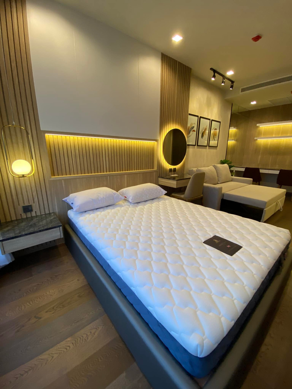 ให้เช่าคอนโดอารีย์ อนุสาวรีย์ : 💥DL-9318💥ว่าง ให้ เช่า  ไอดีโอ คิว วิคตอรี่ 👉แอดไลน์ @rentbkk 