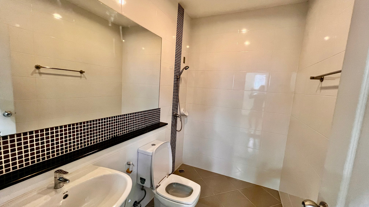 ขายทาวน์โฮมเกษตร นวมินทร์ ลาดปลาเค้า : ขาย ทาวน์โฮม 4 ชั้น Premium Place เอกมัย–รามอินทรา | ทำเลศักยภาพ ใกล้เลียบด่วน | เหมาะอยู่อาศัย–ทำออฟฟิศ–ลงทุนปล่อยเช่า