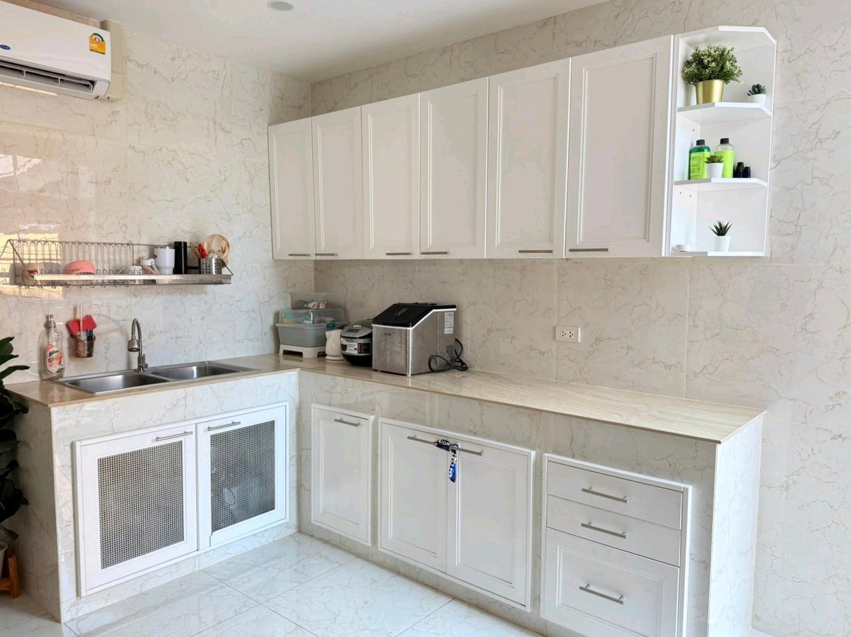 ขายบ้านพัฒนาการ ศรีนครินทร์ : 🚩For Sale : Golden Village Onnut - Pattanakarn / 4 Bed , 4 Bath / 10.9