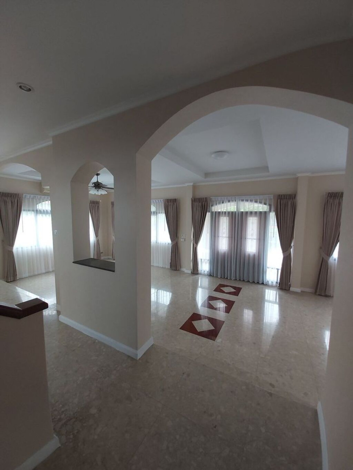 ให้เช่าบ้านลาดกระบัง สุวรรณภูมิ : ให้เช่า ศุภาลัย สุวรรณภูมิ เลขที่ 9/97 (ถ.อ่อนนุช-ลาดกระบัง) (ทิศตะวันออก อยู่หน้าสวน)