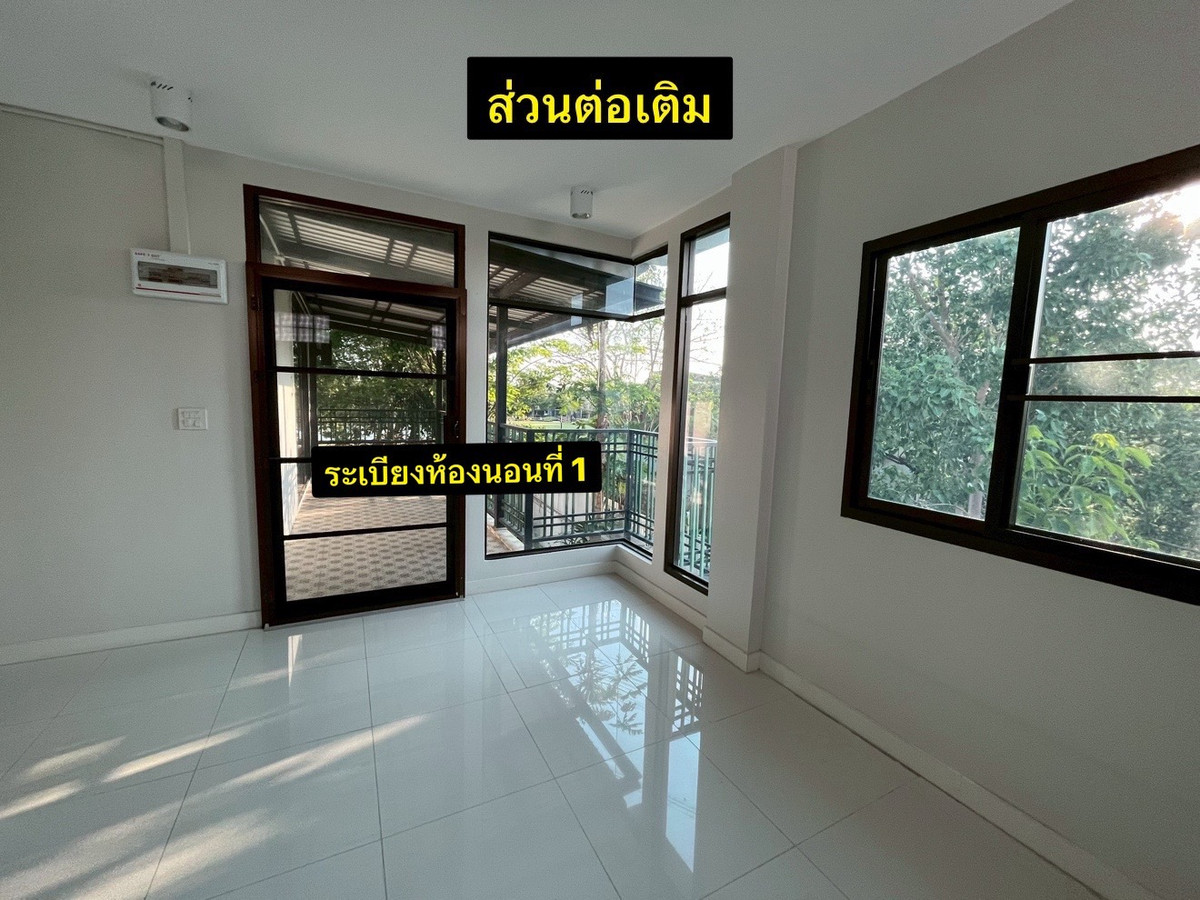 For SaleHouseSeri Thai, Ramkhamhaeng Nida : 🏠 Spacious Lakeside Family Home in Mantana Onnut–Wongwaen | 5 Bedrooms with Private Garden & 4-Car Parking | Near Mega Bangna and Major Expressways