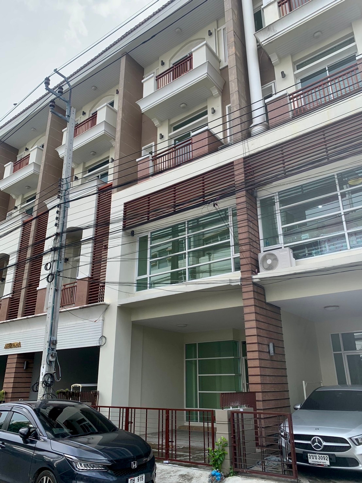 For SaleTownhomeKaset Nawamin,Ladplakao : For Sale: 4-Storey Townhome at Premium Place Ekamai–Ramintra | Prime Location | Ideal for Living, Home Office, or Investment