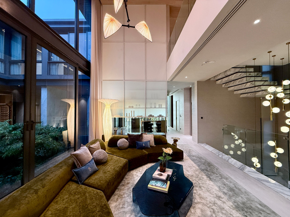 For SaleHouseBang Sue, Wong Sawang, Tao Pun : Very exclusive 3-story luxury house for sale, SONLE Residences Ratchadaphisek, Ultra Luxury Mansion in the heart of the city - only 5 exclusive homes from SC Asset, starting at 260 million baht.