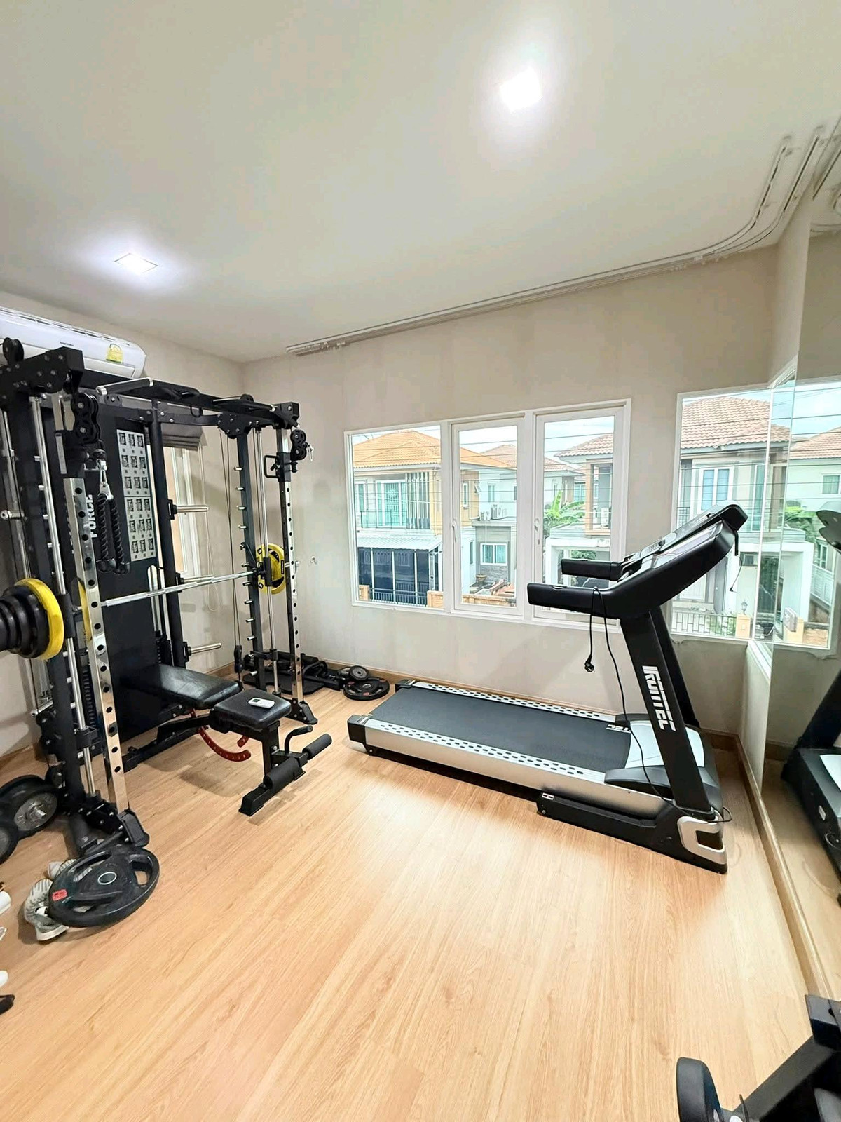 ขายบ้านพัฒนาการ ศรีนครินทร์ : 🚩For Sale : Golden Village Onnut - Pattanakarn / 4 Bed , 4 Bath / 10.9