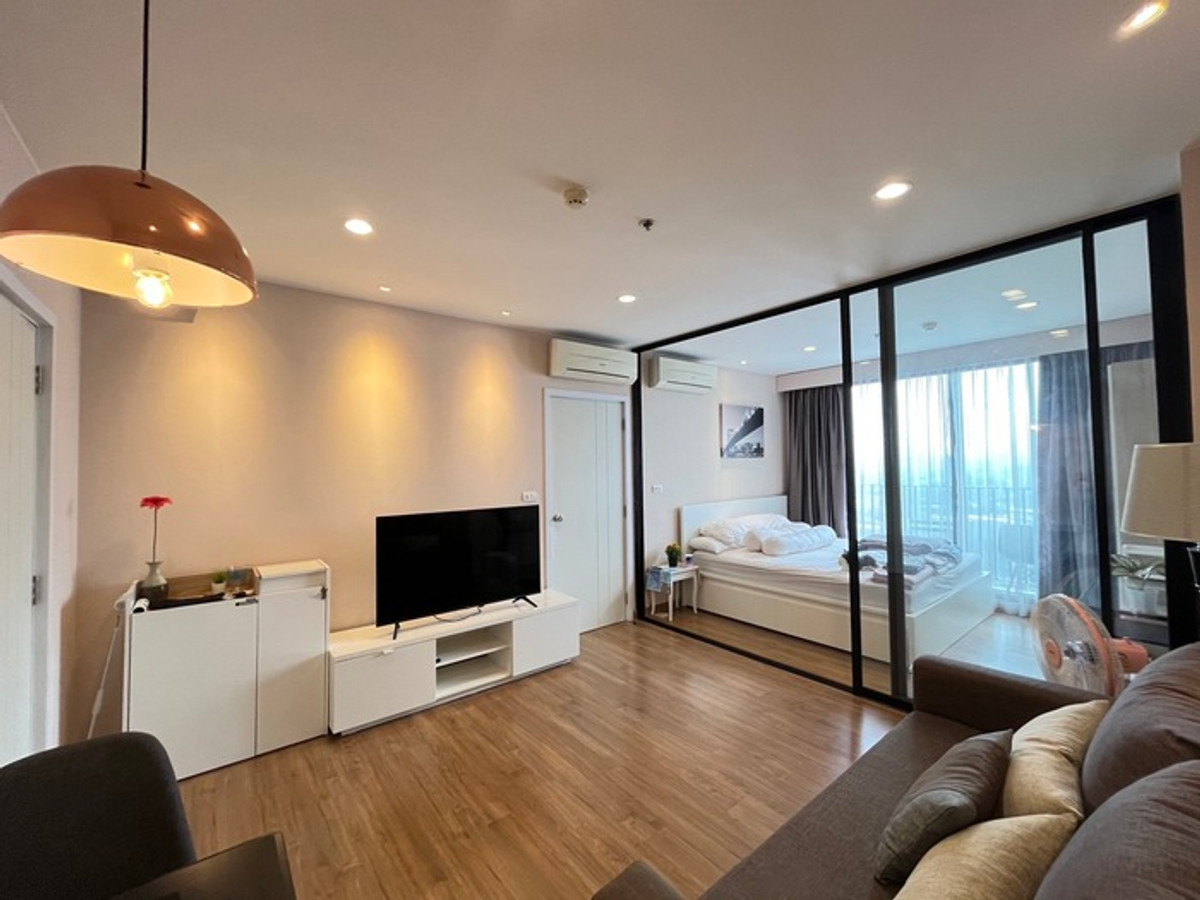 ให้เช่าคอนโดบางซื่อ วงศ์สว่าง เตาปูน : 💖ปล่อยเช่า Condo The Tree Interchange ติดห้างเกตเวย์บางซื่อ / 1 ห้องนอน 36 ตรม ราคาเพียง 13,000 บาท/สอบถามได้นะคะ  🟢 Line : atfirm2010💖