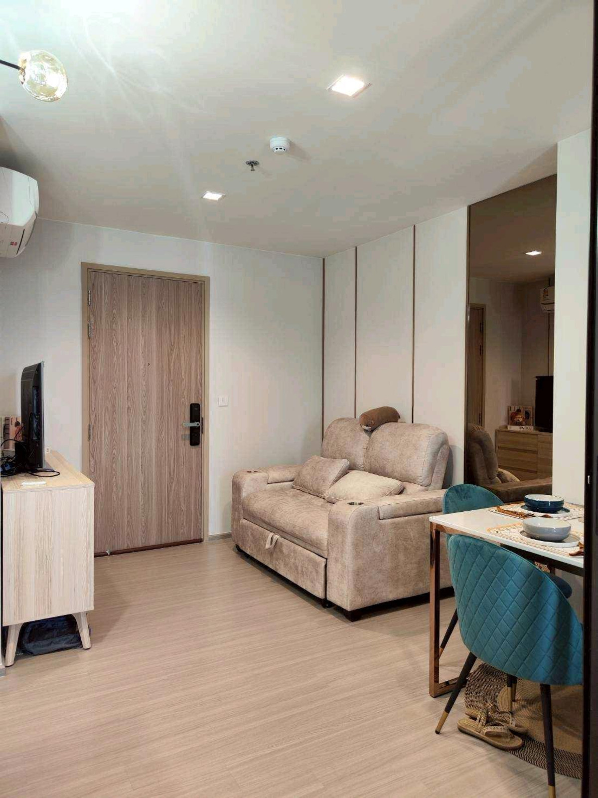 ให้เช่าคอนโดท่าพระ ตลาดพลู วุฒากาศ : 🏙️ ปล่อยเช่าคอนโด Life Sathorn Sierra 🏙️