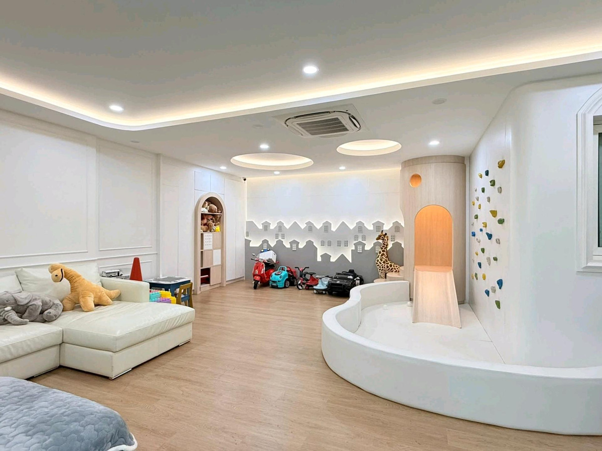 ขายบ้านพัฒนาการ ศรีนครินทร์ : 🚩For Sale : Golden Village Onnut - Pattanakarn / 4 Bed , 4 Bath / 10.9