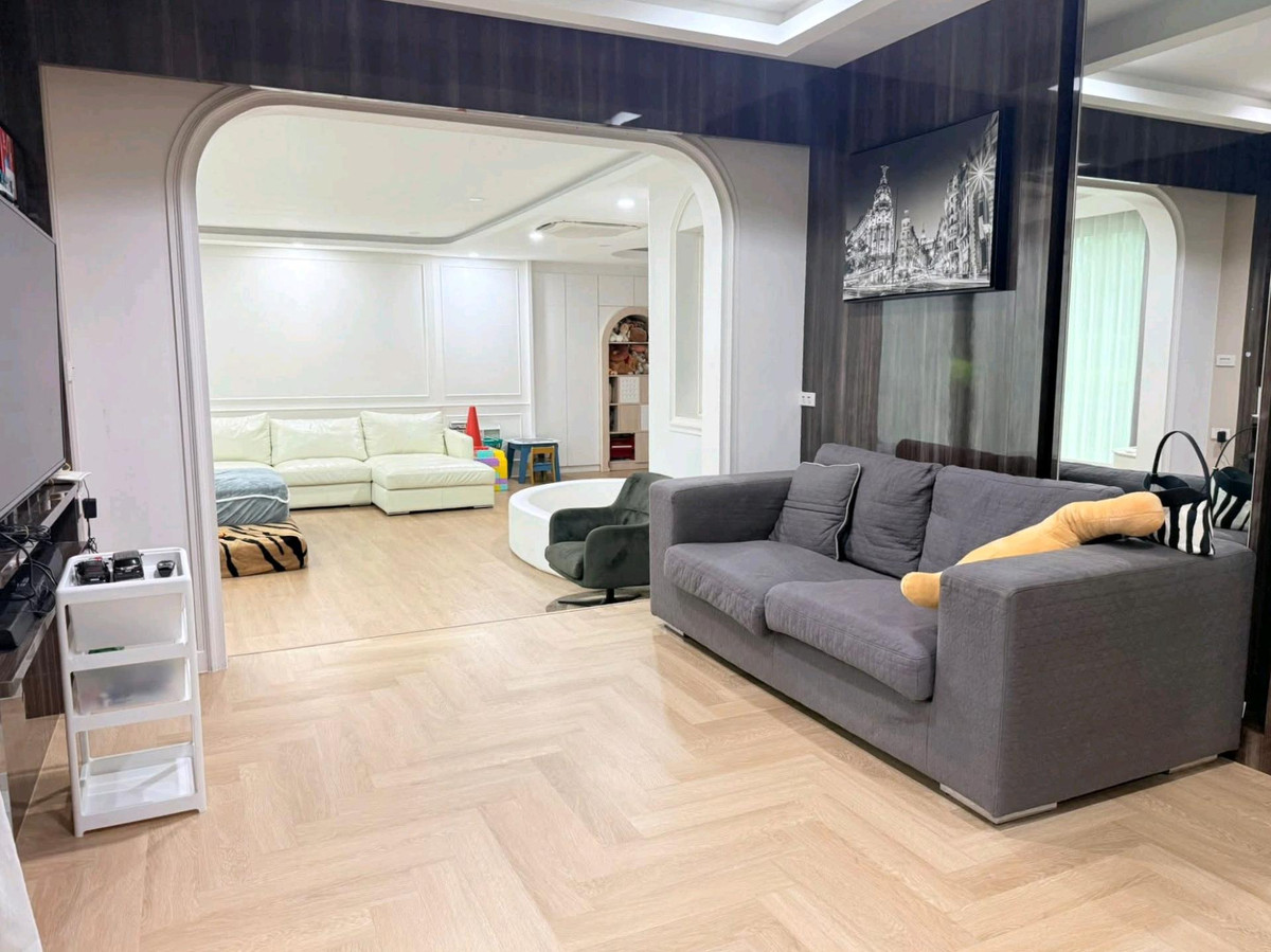 ขายบ้านพัฒนาการ ศรีนครินทร์ : 🚩For Sale : Golden Village Onnut - Pattanakarn / 4 Bed , 4 Bath / 10.9