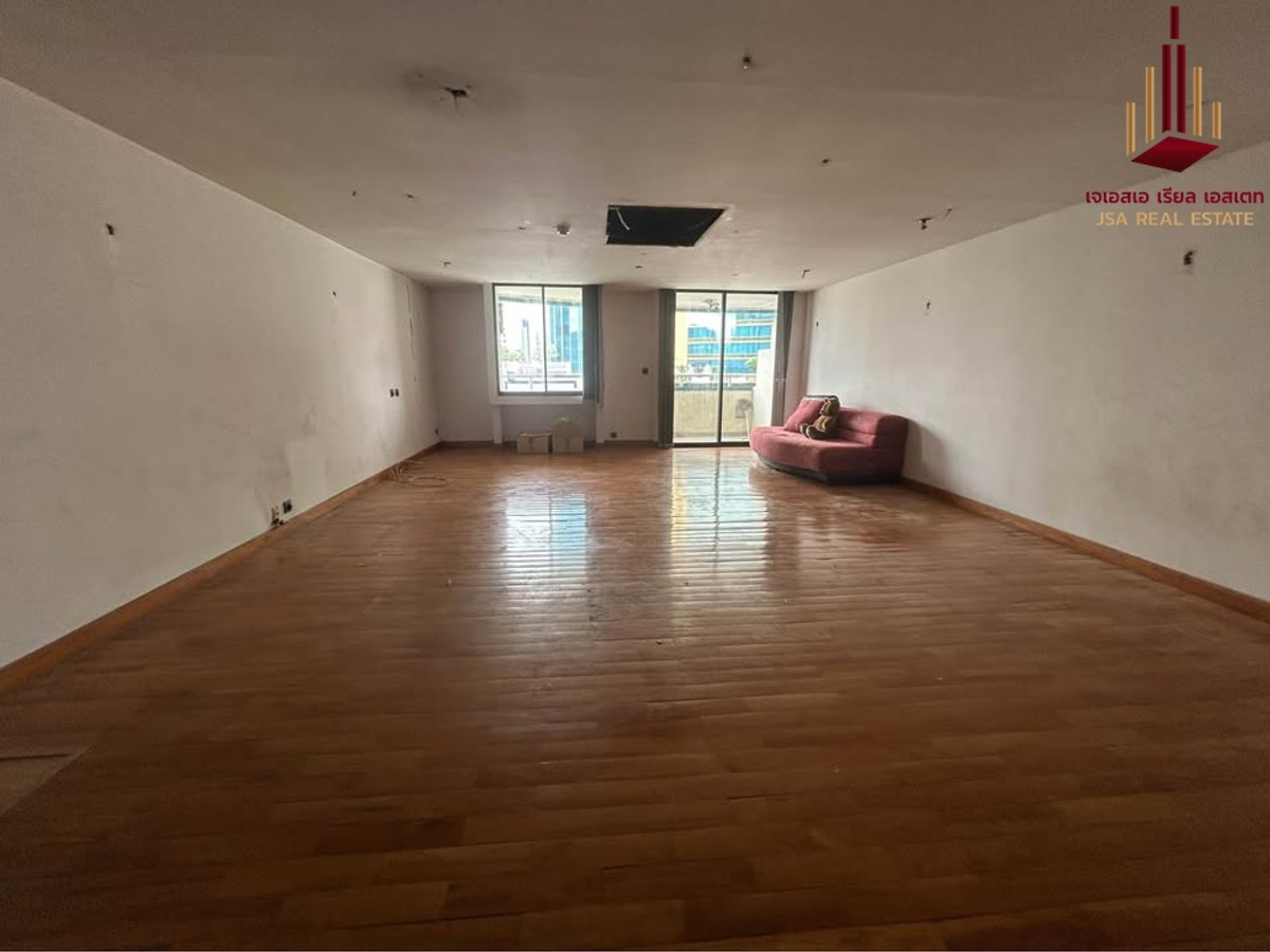 For SaleCondoSukhumvit, Asoke, Thonglor : ✨ For Sale: Las Colinas Condo ✨ 💰 Only 16,900,000 THB