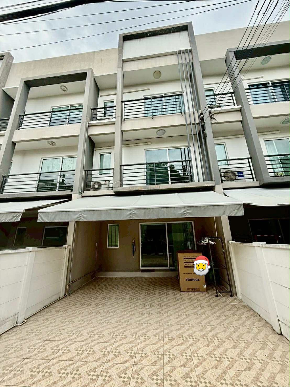 ให้เช่าทาวน์โฮมอ่อนนุช อุดมสุข : 🏡 ให้เช่าทาวน์โฮม 3 ชั้น หมู่บ้านกลางเมือง สุขุมวิท 77 (ซ.อ่อนนุช 17) 3 ห้องน้ำ 3 ห้องนอน ทำเลดี ใกล้ BTS อ่อนนุช เพียง 1.9 กม. สามารถอยู่อาศัยหรือเปิดเป็นออฟฟิศได้ 💰 ราคาเช่า: 45,000 บาท/เดือน (ต่อรองได้)