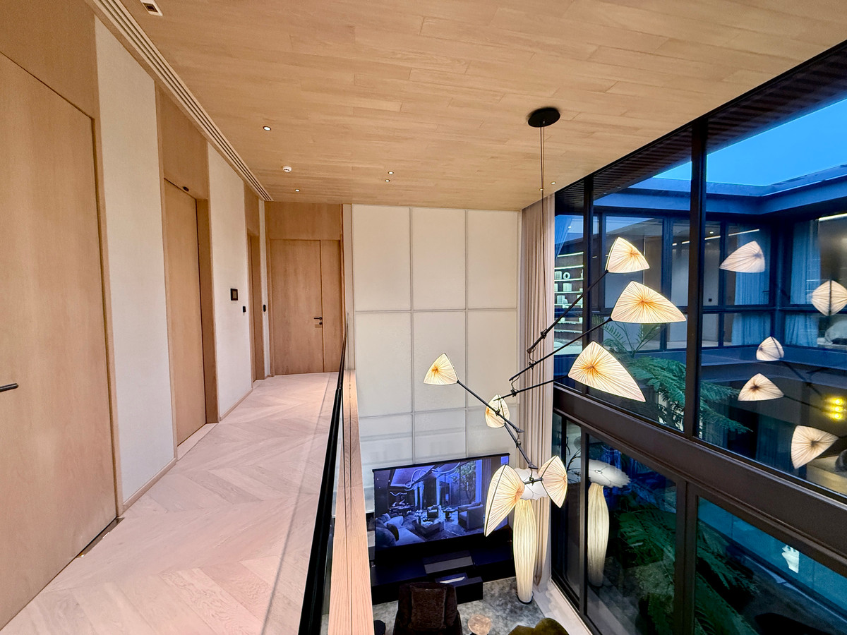 For SaleHouseBang Sue, Wong Sawang, Tao Pun : Very exclusive 3-story luxury house for sale, SONLE Residences Ratchadaphisek, Ultra Luxury Mansion in the heart of the city - only 5 exclusive homes from SC Asset, starting at 260 million baht.