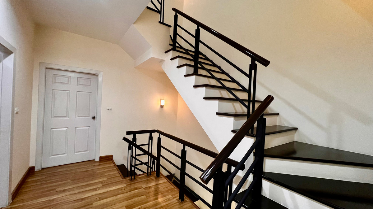 ขายทาวน์โฮมเกษตร นวมินทร์ ลาดปลาเค้า : ขาย ทาวน์โฮม 4 ชั้น Premium Place เอกมัย–รามอินทรา | ทำเลศักยภาพ ใกล้เลียบด่วน | เหมาะอยู่อาศัย–ทำออฟฟิศ–ลงทุนปล่อยเช่า