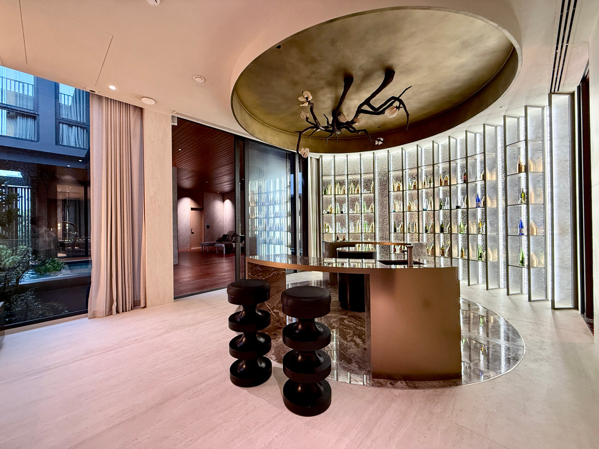 For SaleHouseBang Sue, Wong Sawang, Tao Pun : Very exclusive 3-story luxury house for sale, SONLE Residences Ratchadaphisek, Ultra Luxury Mansion in the heart of the city - only 5 exclusive homes from SC Asset, starting at 260 million baht.