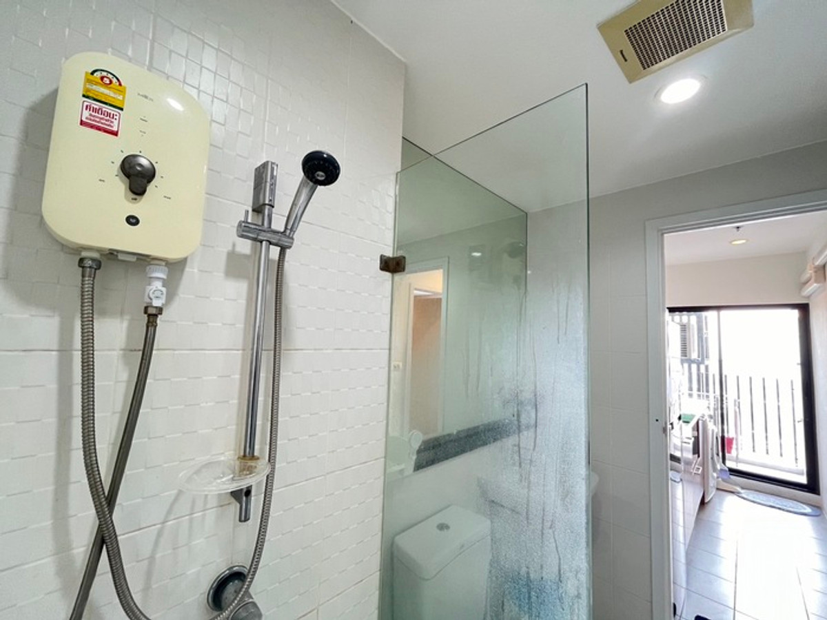 ให้เช่าคอนโดบางซื่อ วงศ์สว่าง เตาปูน : 💖ปล่อยเช่า Condo The Tree Interchange ติดห้างเกตเวย์บางซื่อ / 1 ห้องนอน 36 ตรม ราคาเพียง 13,000 บาท/สอบถามได้นะคะ  🟢 Line : atfirm2010💖