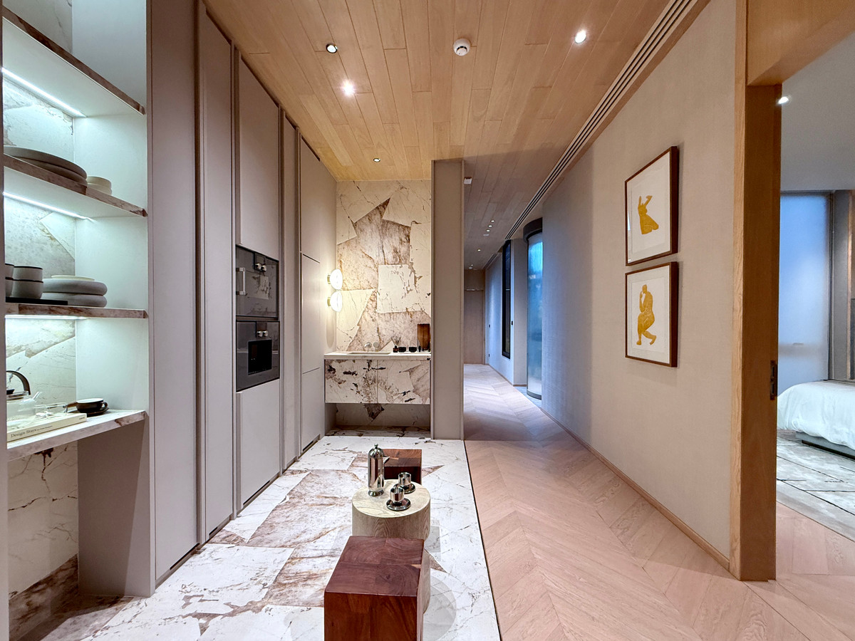 For SaleHouseBang Sue, Wong Sawang, Tao Pun : Very exclusive 3-story luxury house for sale, SONLE Residences Ratchadaphisek, Ultra Luxury Mansion in the heart of the city - only 5 exclusive homes from SC Asset, starting at 260 million baht.