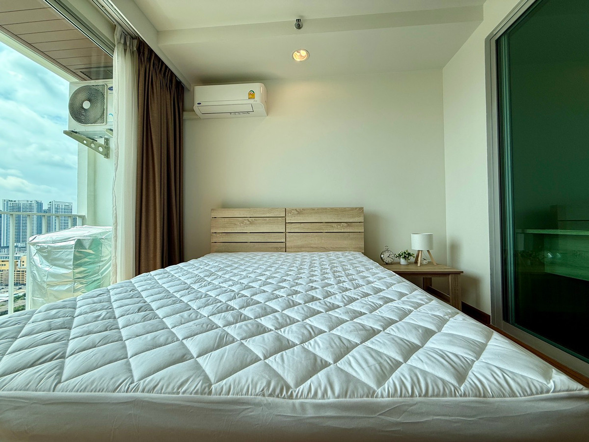 For SaleCondoLadprao, Central Ladprao : Condo for sale THE LINE Phahonyothin Park (Building A) 1 bedroom, 1 bathroom, 38 sq m, 29th floor, southern view, good wind, doesnt block the view 💰 Special price only 3.19 million baht (ALL IN) 🏡 Peeraphong FIFA 📞 087-808-3690