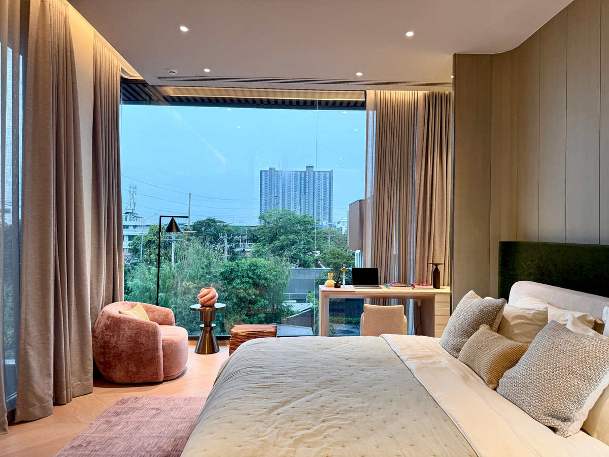 For SaleHouseBang Sue, Wong Sawang, Tao Pun : Very exclusive 3-story luxury house for sale, SONLE Residences Ratchadaphisek, Ultra Luxury Mansion in the heart of the city - only 5 exclusive homes from SC Asset, starting at 260 million baht.