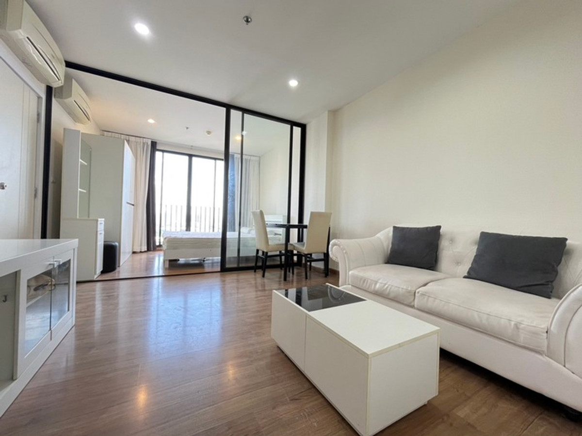 ให้เช่าคอนโดบางซื่อ วงศ์สว่าง เตาปูน : 💖ปล่อยเช่า Condo The Tree Interchange ติดห้างเกตเวย์บางซื่อ / 1 ห้องนอน 36 ตรม ราคาเพียง 12,000 บาท/สอบถามได้นะคะ  🟢 Line : atfirm2010💖