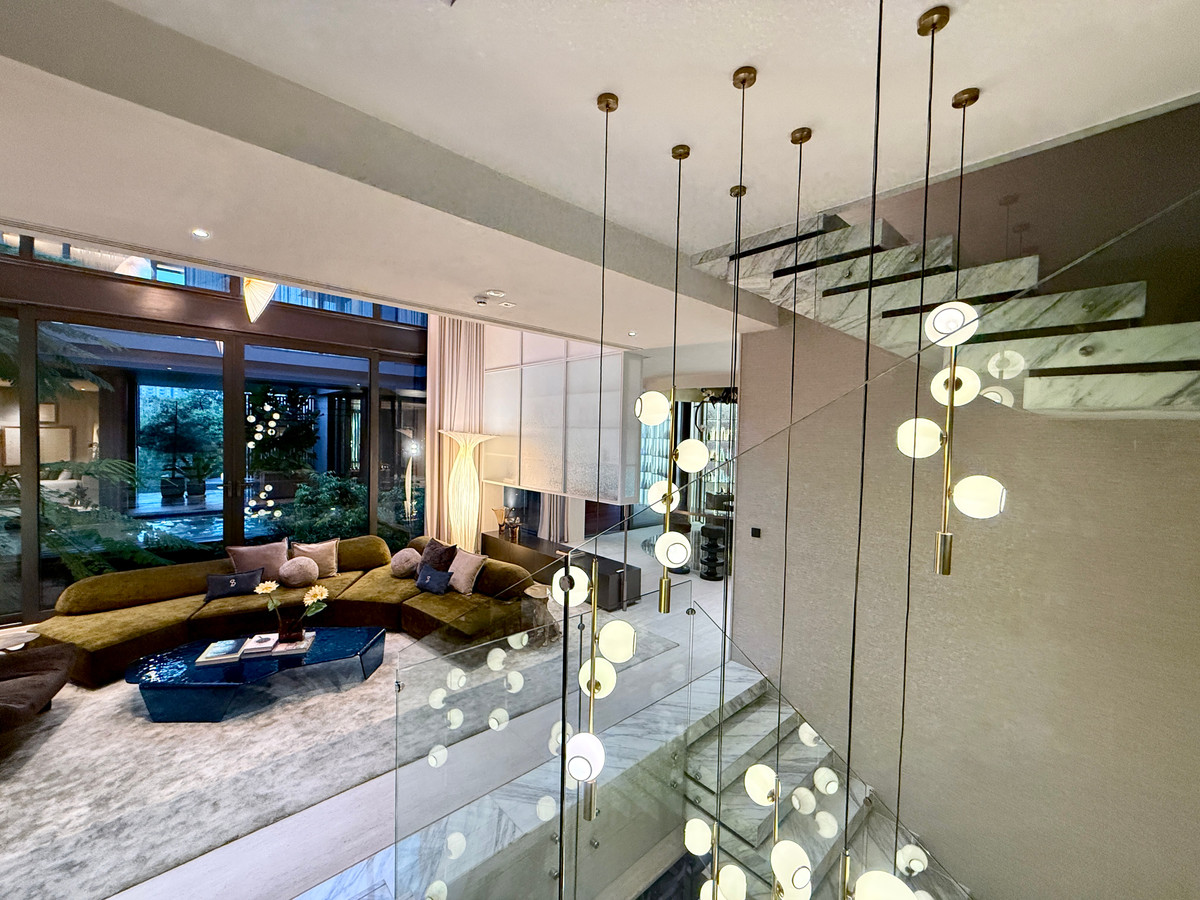 For SaleHouseBang Sue, Wong Sawang, Tao Pun : Very exclusive 3-story luxury house for sale, SONLE Residences Ratchadaphisek, Ultra Luxury Mansion in the heart of the city - only 5 exclusive homes from SC Asset, starting at 260 million baht.