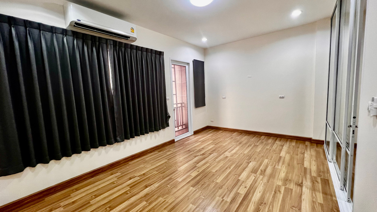 ขายทาวน์โฮมเกษตร นวมินทร์ ลาดปลาเค้า : ขาย ทาวน์โฮม 4 ชั้น Premium Place เอกมัย–รามอินทรา | ทำเลศักยภาพ ใกล้เลียบด่วน | เหมาะอยู่อาศัย–ทำออฟฟิศ–ลงทุนปล่อยเช่า