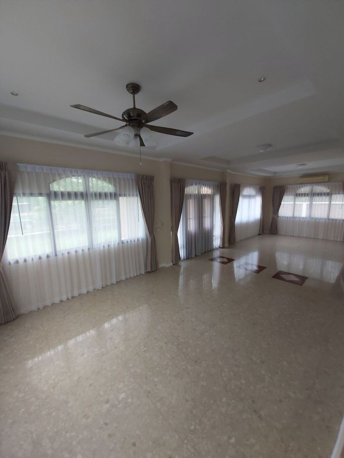 ให้เช่าบ้านลาดกระบัง สุวรรณภูมิ : ให้เช่า ศุภาลัย สุวรรณภูมิ เลขที่ 9/97 (ถ.อ่อนนุช-ลาดกระบัง) (ทิศตะวันออก อยู่หน้าสวน)