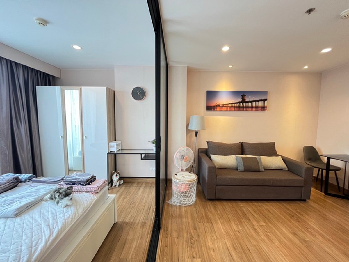 ให้เช่าคอนโดบางซื่อ วงศ์สว่าง เตาปูน : 💖ปล่อยเช่า Condo The Tree Interchange ติดห้างเกตเวย์บางซื่อ / 1 ห้องนอน 36 ตรม ราคาเพียง 13,000 บาท/สอบถามได้นะคะ  🟢 Line : atfirm2010💖