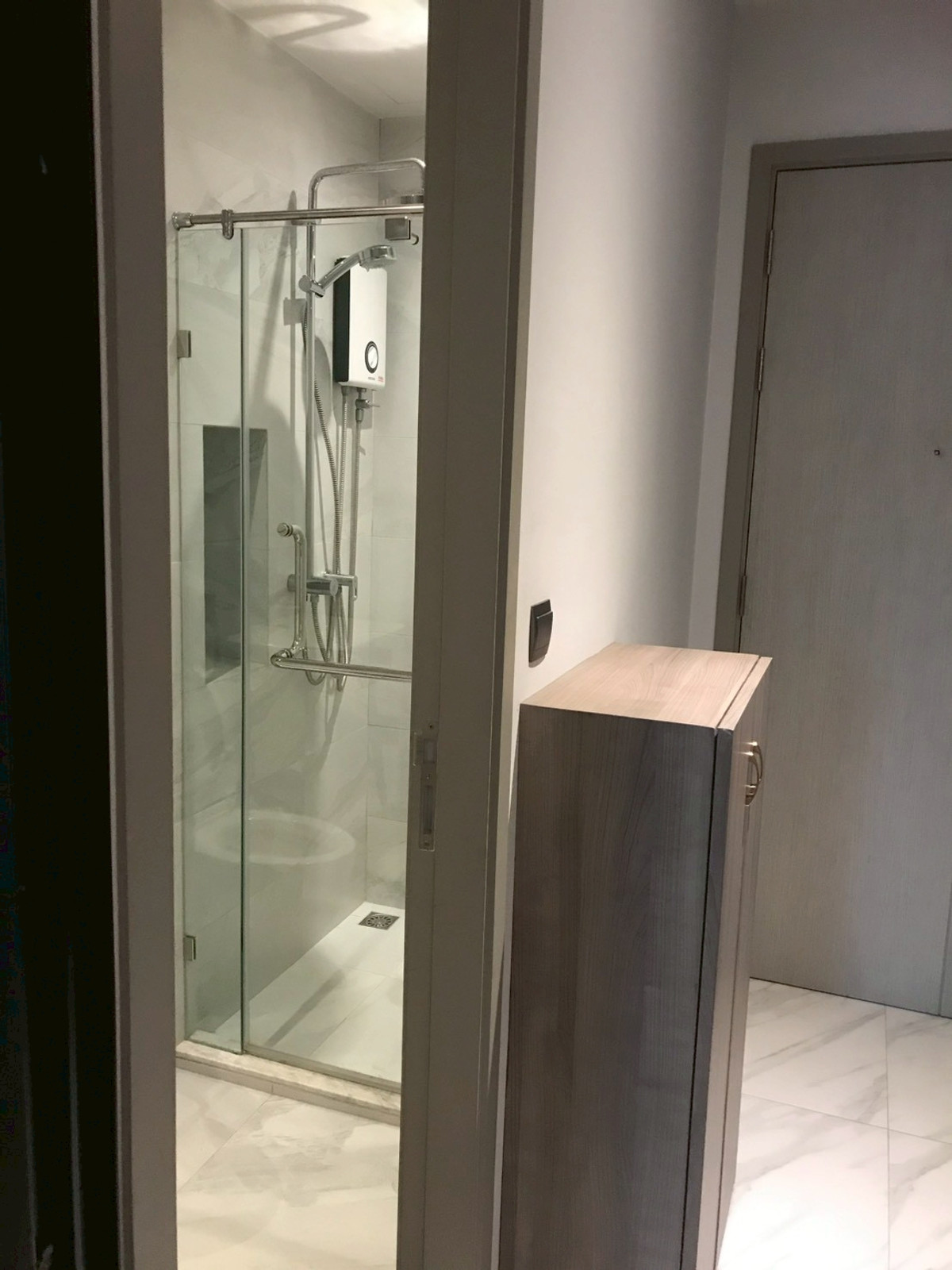 For RentCondoSukhumvit, Asoke, Thonglor : 💎 GT16189 | Condo Rhythm Ekkamai, convenient travel, near BTS, there is a shuttle, beautiful room, fully furnished, ready to move in!!