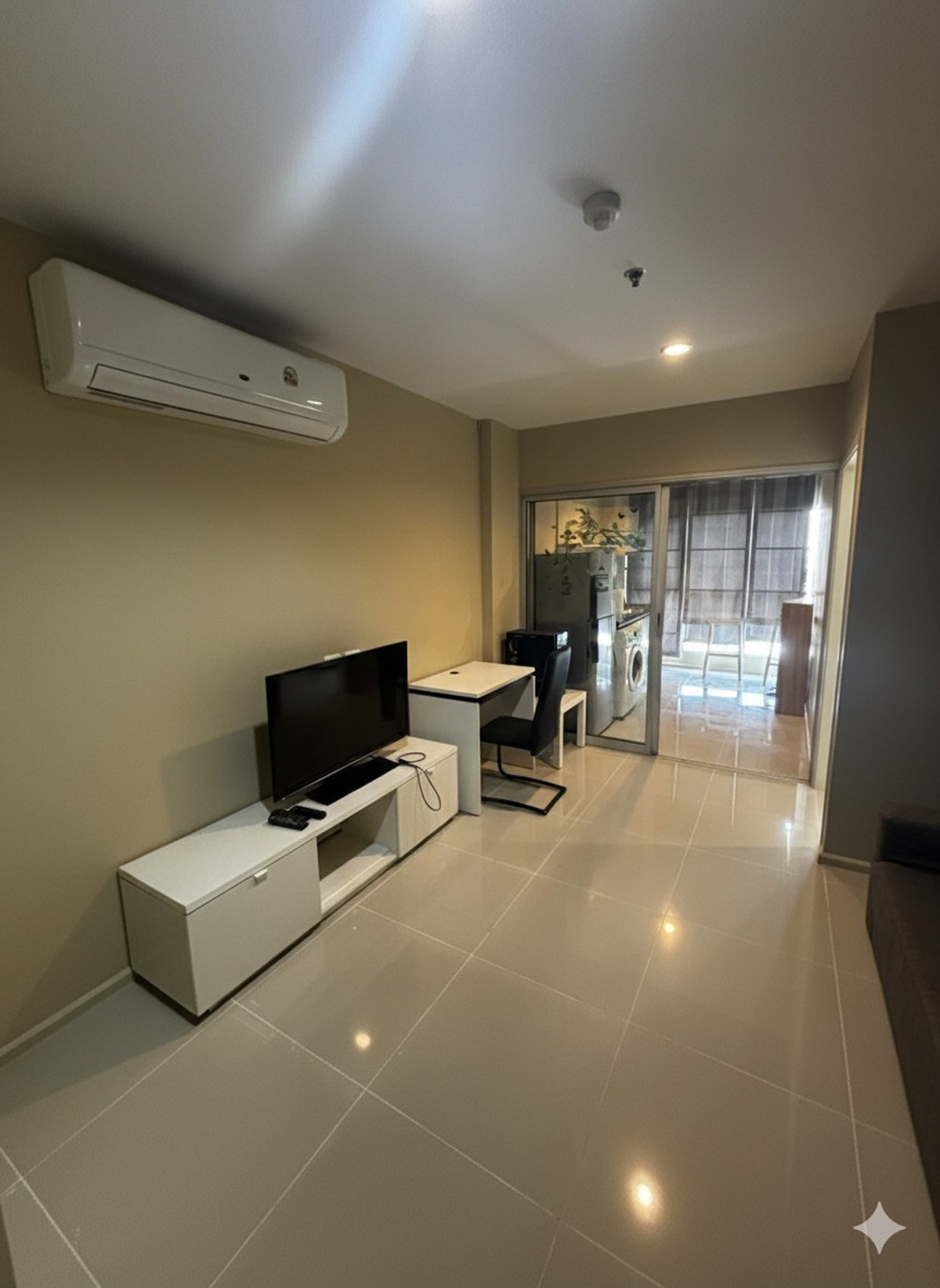 ให้เช่าคอนโดพระราม 9 เพชรบุรีตัดใหม่ RCA : ให้เช่า Aspire Rama 9