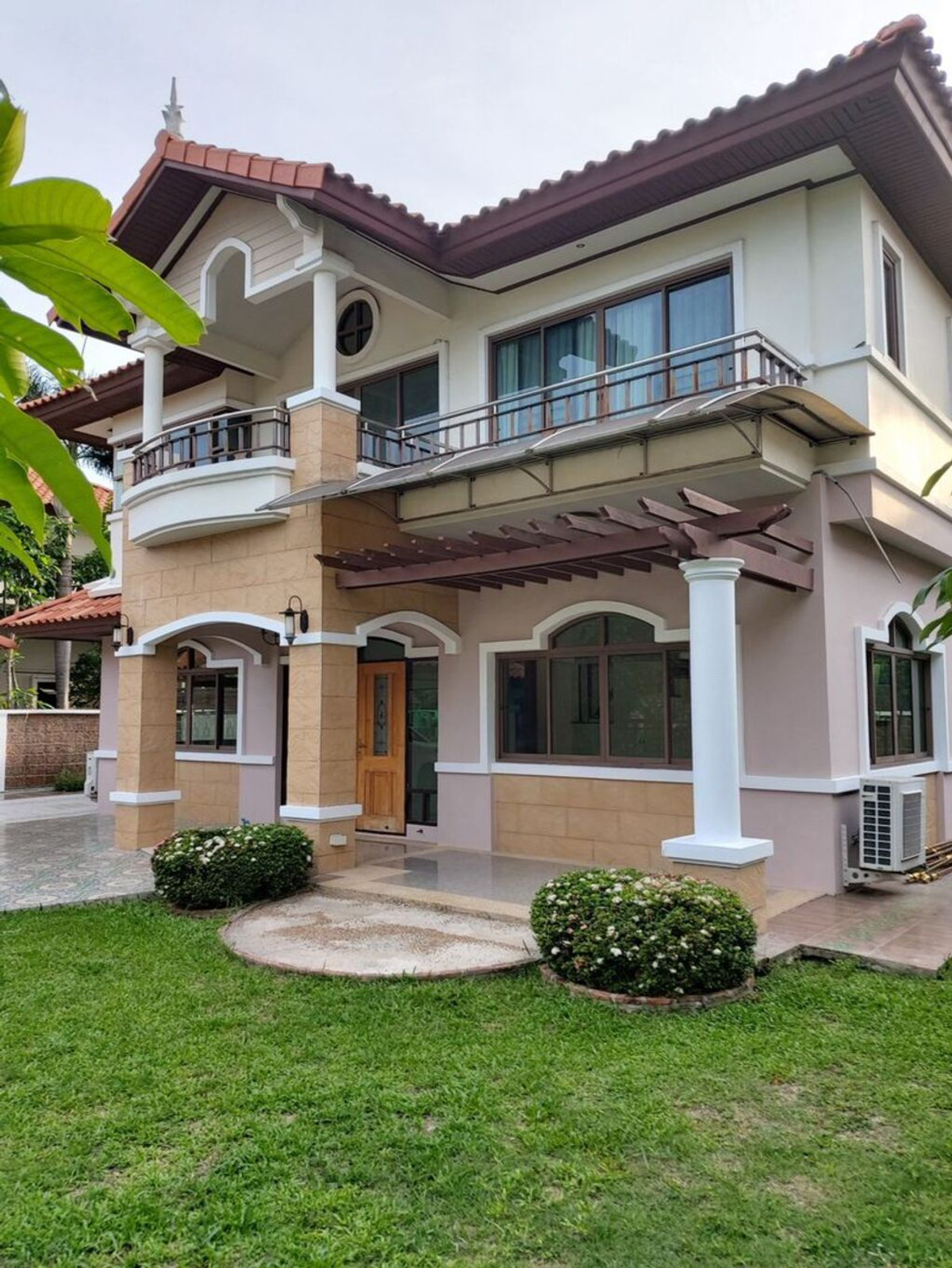 ให้เช่าบ้านลาดกระบัง สุวรรณภูมิ : ให้เช่า ศุภาลัย สุวรรณภูมิ เลขที่ 9/97 (ถ.อ่อนนุช-ลาดกระบัง) (ทิศตะวันออก อยู่หน้าสวน)