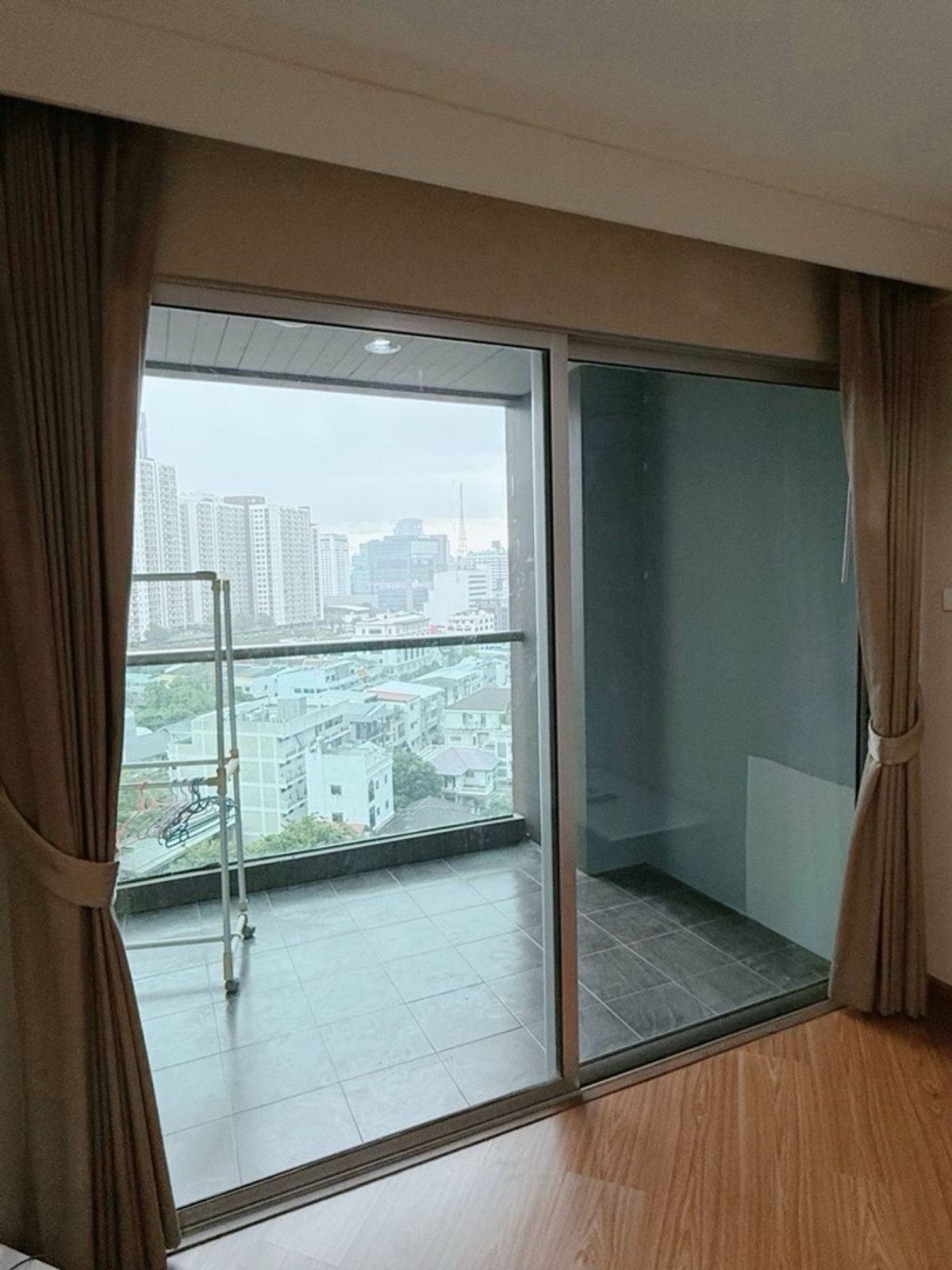 ให้เช่าคอนโดพระราม 9 เพชรบุรีตัดใหม่ RCA : Belle Grand Rama 9 MRT Phra Ram 9 New CBD 	Central Rama 9  @bhumdevelopment