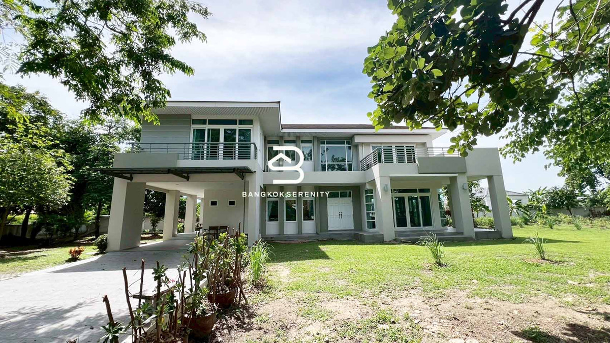 For SaleHouseBangna, Bearing, Lasalle : Luxury detached house for sale Resort atmosphere In Lakewood Bangna Golf Course, km. 18