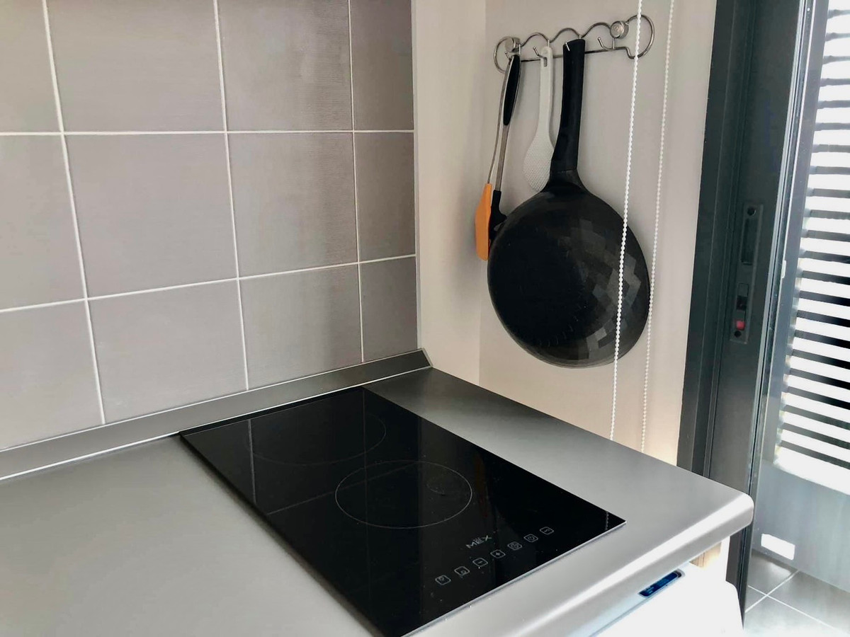 For SaleCondoBangna, Bearing, Lasalle : Urgent sale, luxury condominium next to BTS Bangna, next to Mahanakhon Expressway, size 1 bedroom, 34 sq m., decorated, fully furnished, electrical appliances.