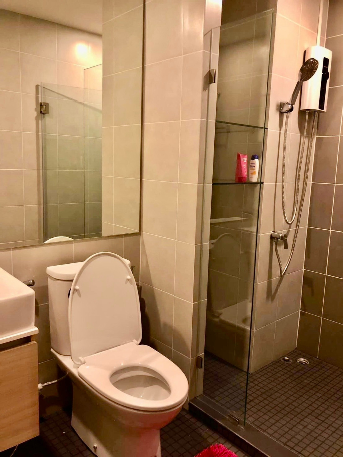 For SaleCondoBangna, Bearing, Lasalle : Urgent sale, luxury condominium next to BTS Bangna, next to Mahanakhon Expressway, size 1 bedroom, 34 sq m., decorated, fully furnished, electrical appliances.