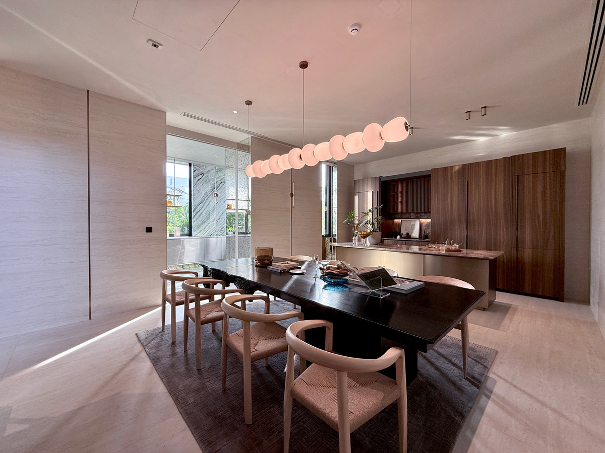 For SaleHouseBang Sue, Wong Sawang, Tao Pun : Very exclusive 3-story luxury house for sale, SONLE Residences Ratchadaphisek, Ultra Luxury Mansion in the heart of the city - only 5 exclusive homes from SC Asset, starting at 260 million baht.