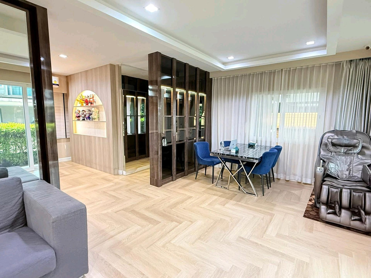 ขายบ้านพัฒนาการ ศรีนครินทร์ : 🚩For Sale : Golden Village Onnut - Pattanakarn / 4 Bed , 4 Bath / 10.9