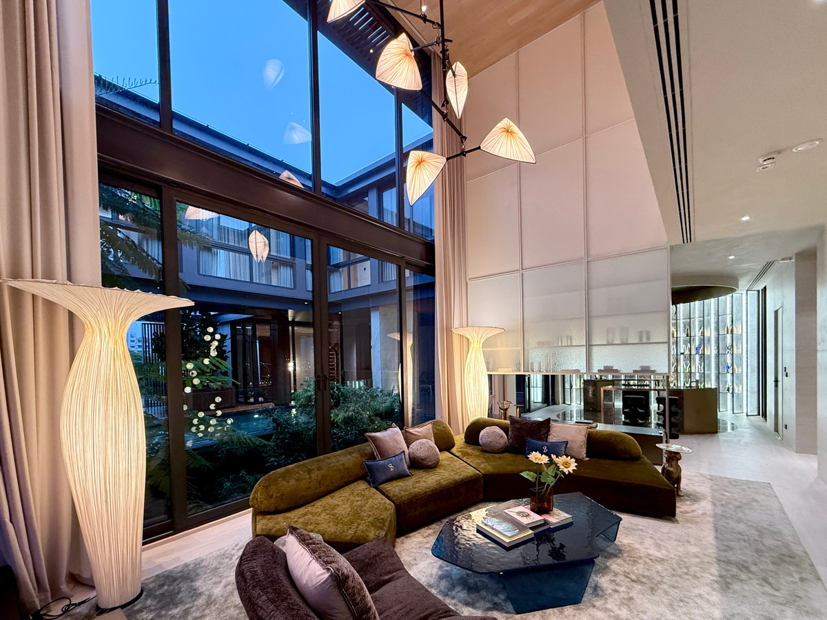 For SaleHouseBang Sue, Wong Sawang, Tao Pun : Very exclusive 3-story luxury house for sale, SONLE Residences Ratchadaphisek, Ultra Luxury Mansion in the heart of the city - only 5 exclusive homes from SC Asset, starting at 260 million baht.
