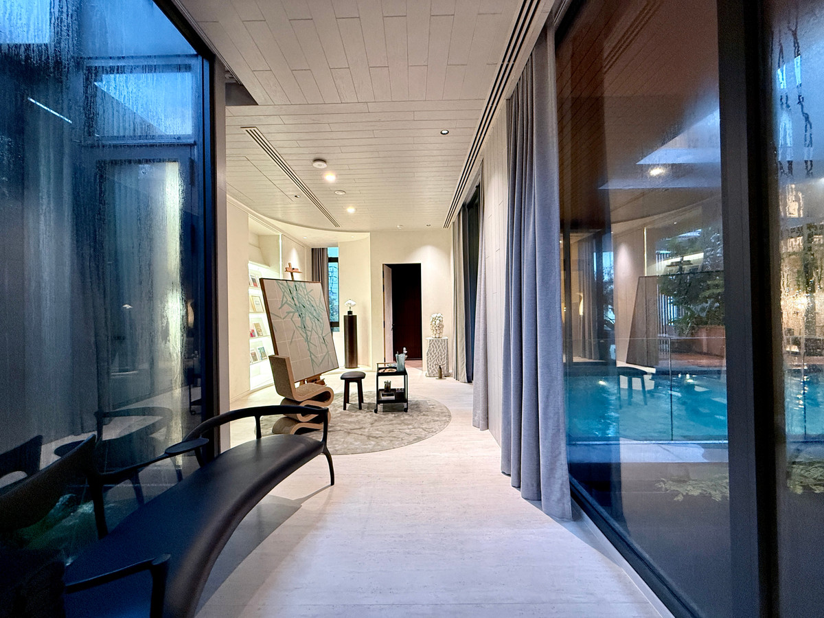 For SaleHouseBang Sue, Wong Sawang, Tao Pun : Very exclusive 3-story luxury house for sale, SONLE Residences Ratchadaphisek, Ultra Luxury Mansion in the heart of the city - only 5 exclusive homes from SC Asset, starting at 260 million baht.