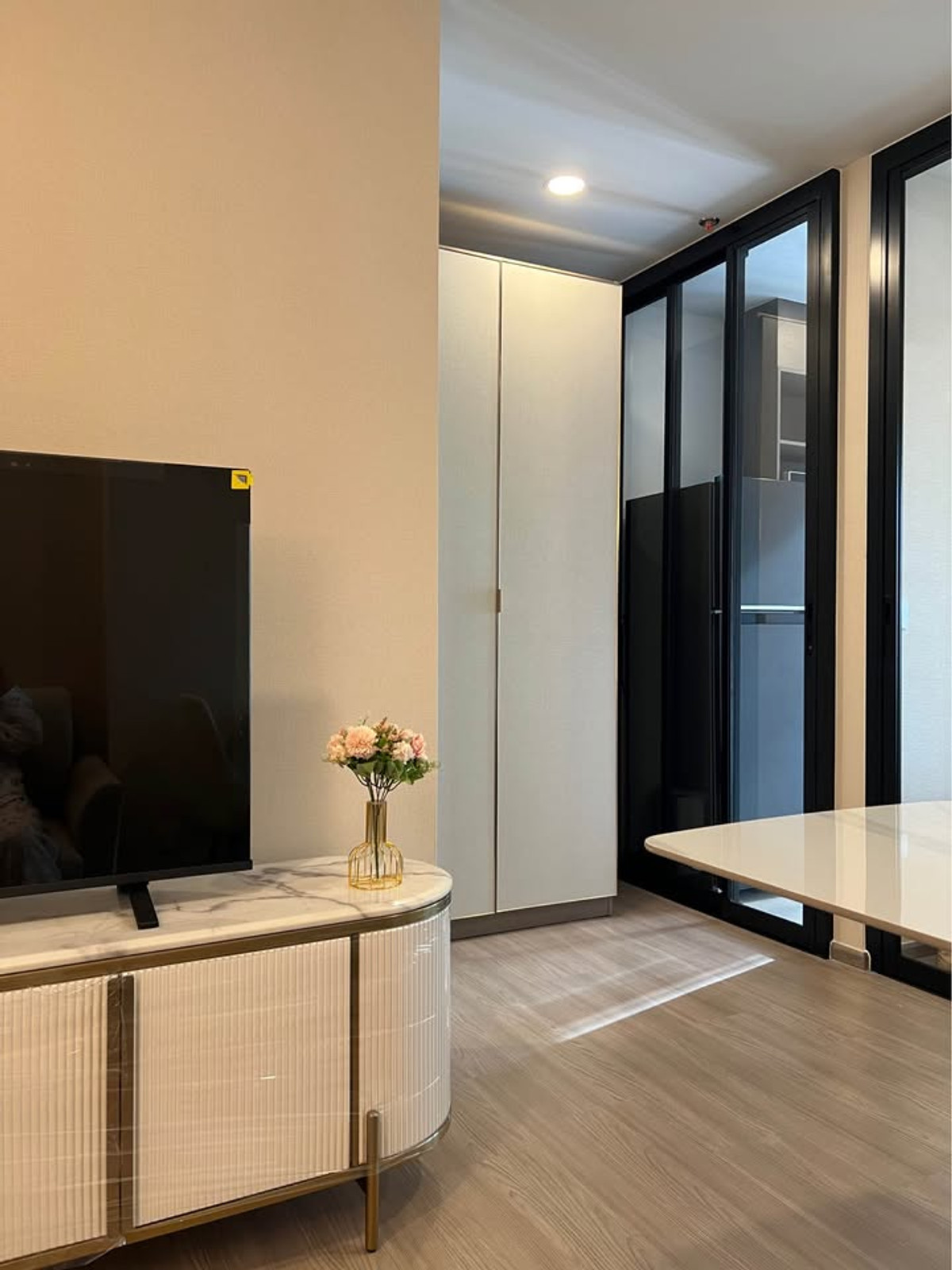 For RentCondoKhlongtoei, Kluaynamthai : 💥DL-9324💥Aspire Sukhumvit - Rama 4 👉Line : @rentbkk