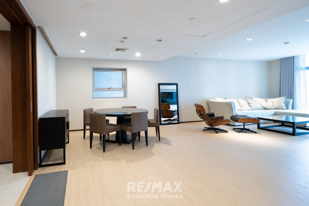 ขายคอนโดวิทยุ ชิดลม หลังสวน : ✨️ คอนโด Renovated Freehold ใจกลางถนนวิทยุ 2ห้องนอน ราคาสุดคุ้ม!