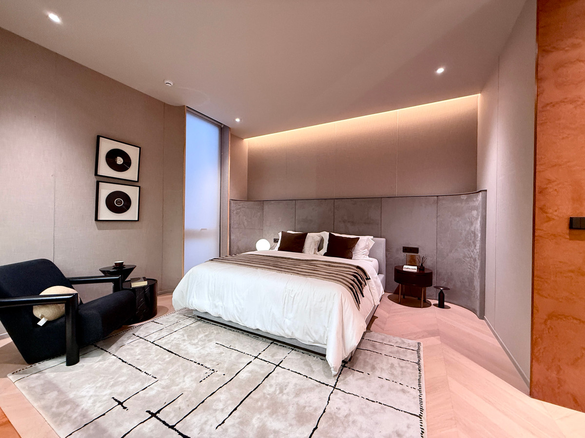 For SaleHouseBang Sue, Wong Sawang, Tao Pun : Very exclusive 3-story luxury house for sale, SONLE Residences Ratchadaphisek, Ultra Luxury Mansion in the heart of the city - only 5 exclusive homes from SC Asset, starting at 260 million baht.