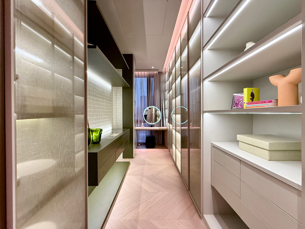 For SaleHouseBang Sue, Wong Sawang, Tao Pun : Very exclusive 3-story luxury house for sale, SONLE Residences Ratchadaphisek, Ultra Luxury Mansion in the heart of the city - only 5 exclusive homes from SC Asset, starting at 260 million baht.