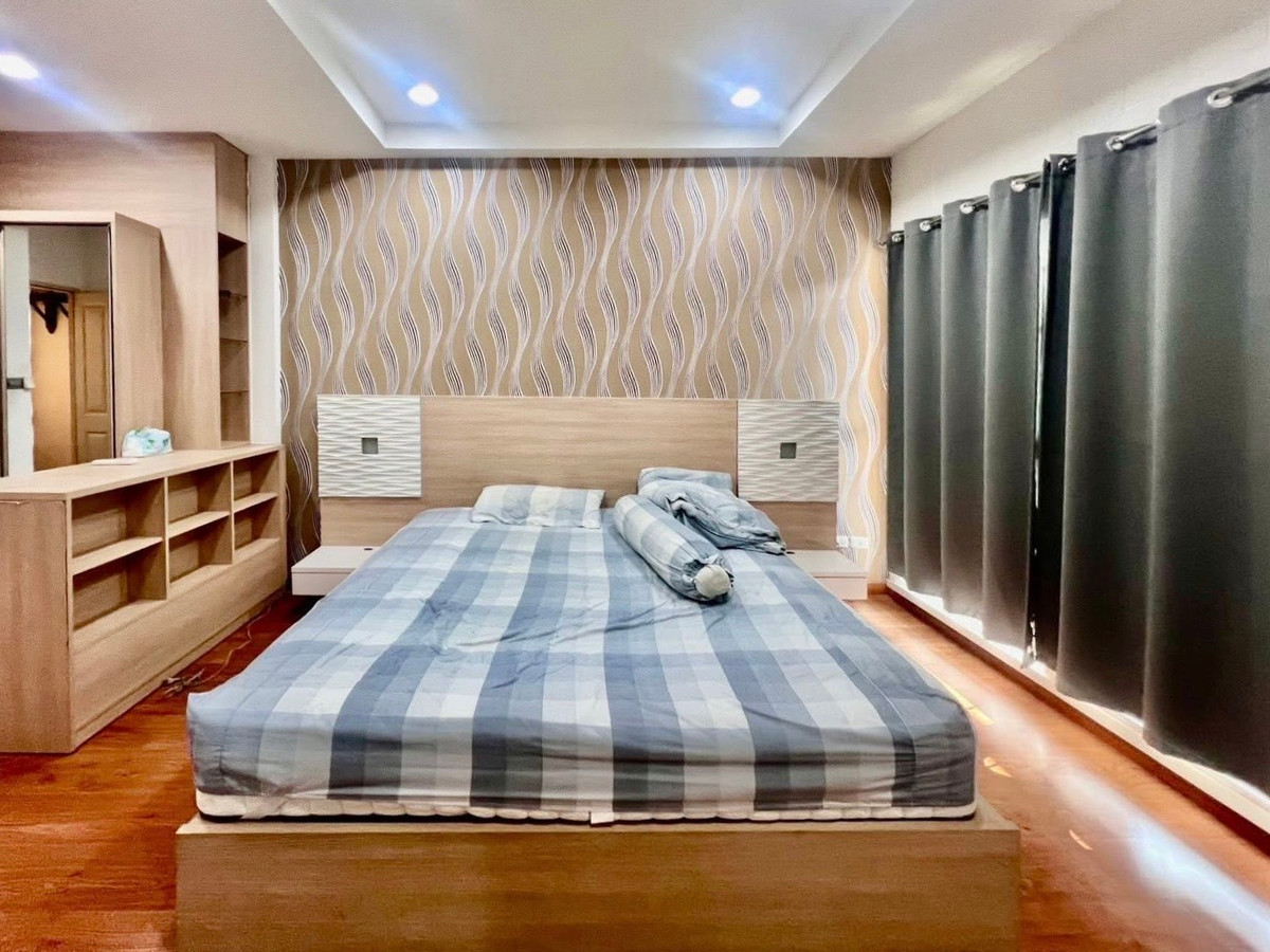 For SaleTownhomeRamkhamhaeng, Hua Mak : Baan Klang Muang The Paris Rama 9 - Ramkamhaeng / 3 Bedrooms (FOR SALE) BZD040