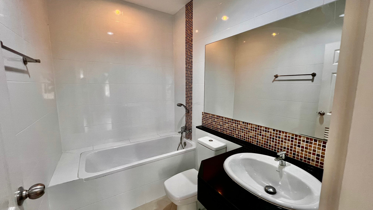 ขายทาวน์โฮมเกษตร นวมินทร์ ลาดปลาเค้า : ขาย ทาวน์โฮม 4 ชั้น Premium Place เอกมัย–รามอินทรา | ทำเลศักยภาพ ใกล้เลียบด่วน | เหมาะอยู่อาศัย–ทำออฟฟิศ–ลงทุนปล่อยเช่า