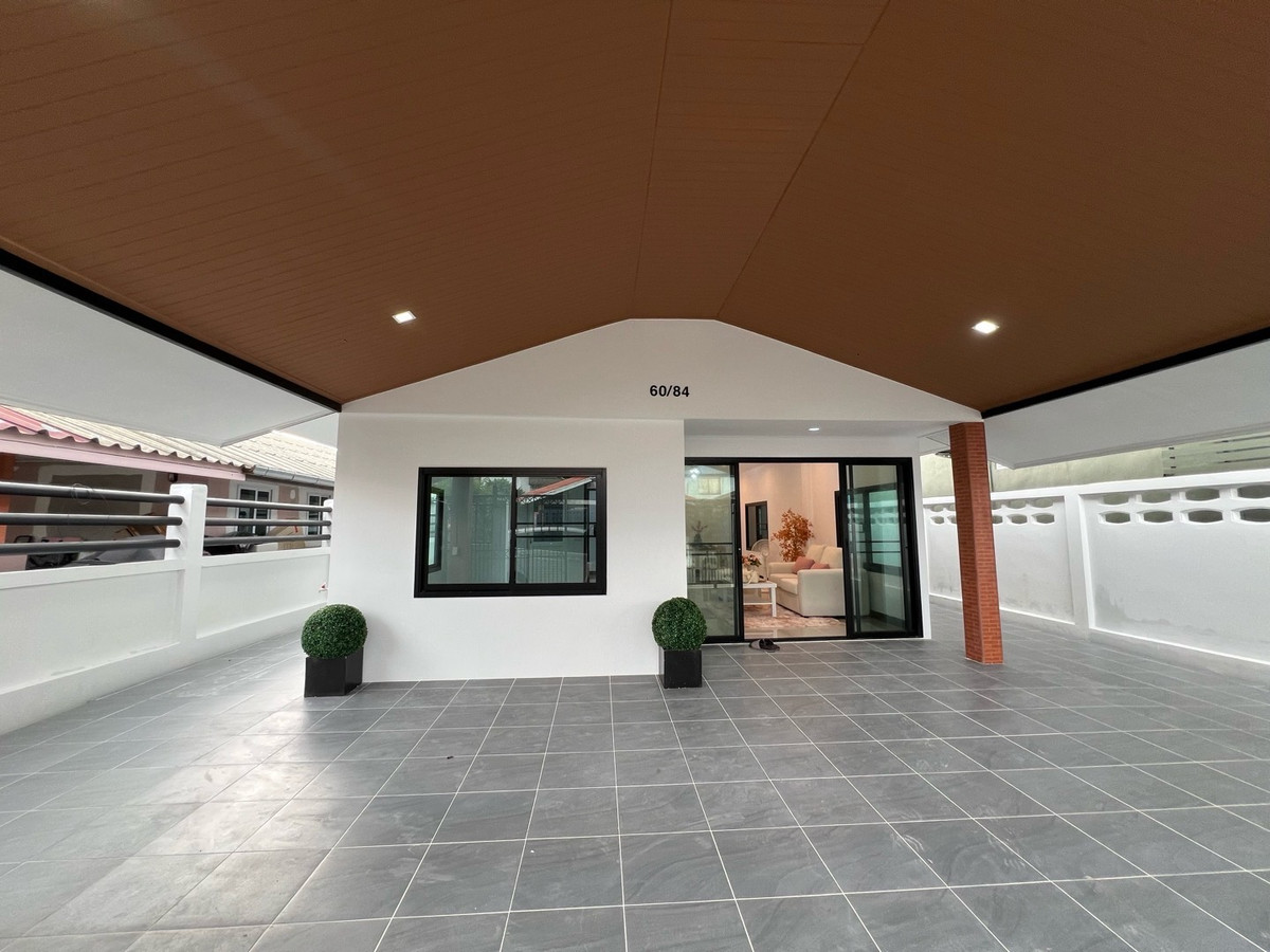 ขายบ้านนวมินทร์ รามอินทรา : ถูกกว่าทาวน์เฮ้าส์ แต่ได้บ้านเดี่ยว!
บ้านเดี่ยว 1 ชั้น รีโนเวทใหม่ ทำเลพระยาสุเรนทร์ 28