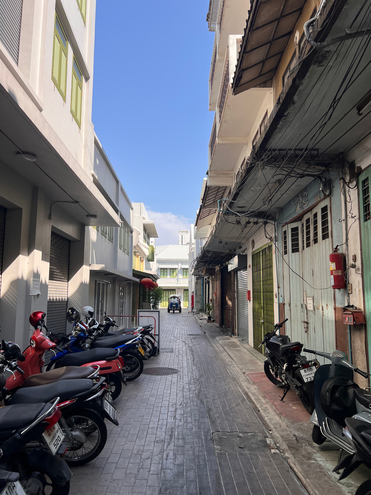 ขายอาคารพาณิชย์เยาวราช บางลำพู : ขาย อาคารพานิชย์2ชั้น ซ.เลื่อนฤทธิ์ สี่แยกวัดตึก เยาวราช 11.8 ตรว. 9.9 ล้านเท่านั้น