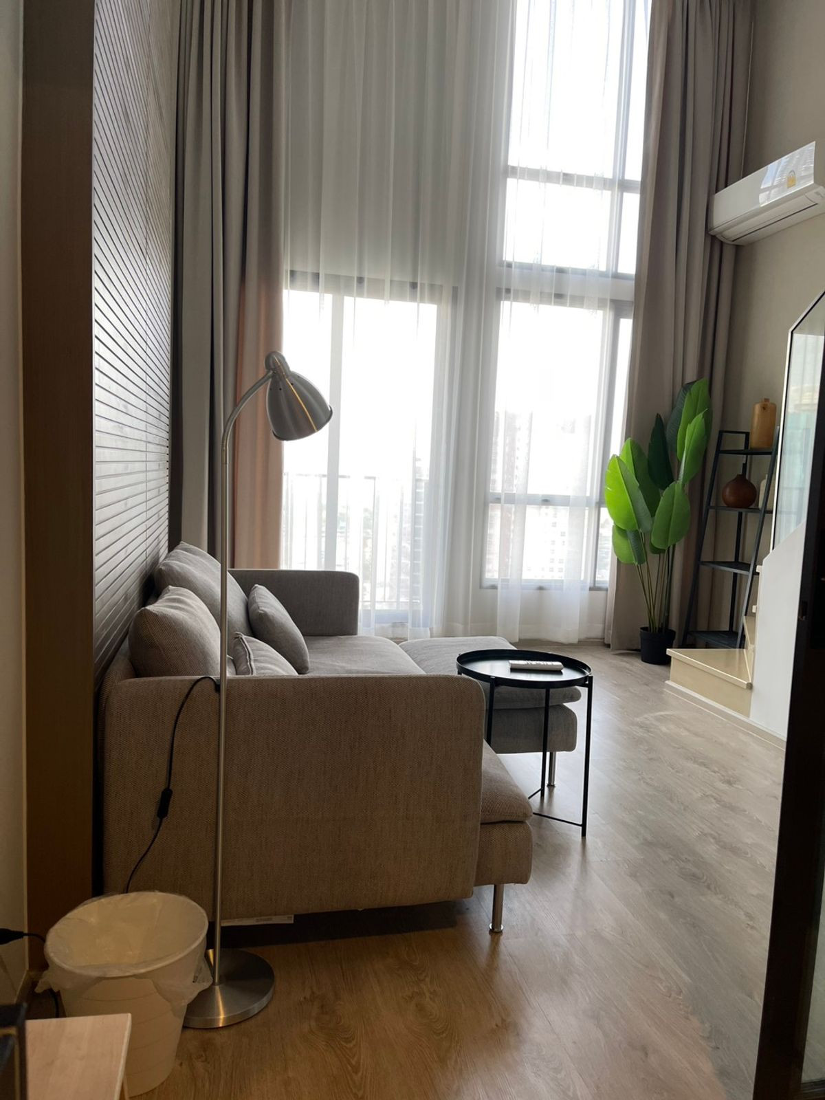 ให้เช่าคอนโดพระราม 9 เพชรบุรีตัดใหม่ RCA : ปล่อยเช่า  เดอะทรี พัฒนาการ - เอกมัย ห้องสวย ตกแต่งครบ ชั้นสูง