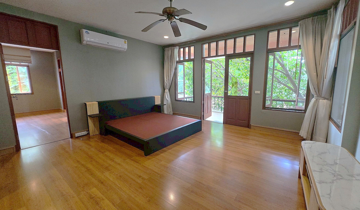 For RentHouseSukhumvit, Asoke, Thonglor : 🏡 Resort style detached house With private swimming pool, Ekkamai ** NO CO-AGENT **