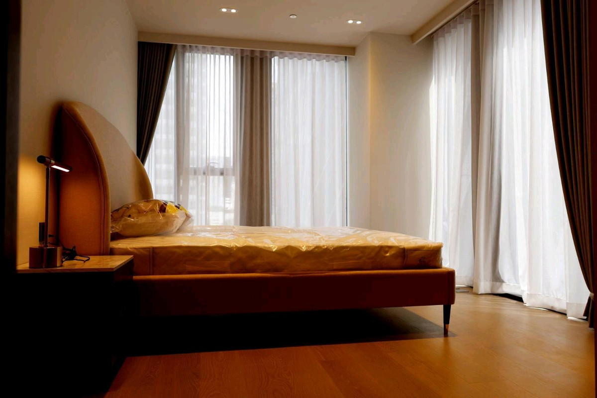 For RentCondoWitthayu, Chidlom, Langsuan, Ploenchit : ✨ Tonson One Residence – 1BR 57 sq m., simple, elegant room, warm like home. Ready to move in after the new year.