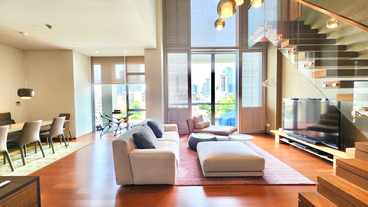 For SaleCondoSathorn, Narathiwat : Urgent sale! Duplex room, 1 bedroom, 144 sq m, high ceiling, Double Volume at The Sukhothai Residences, only 36.2 million baht.